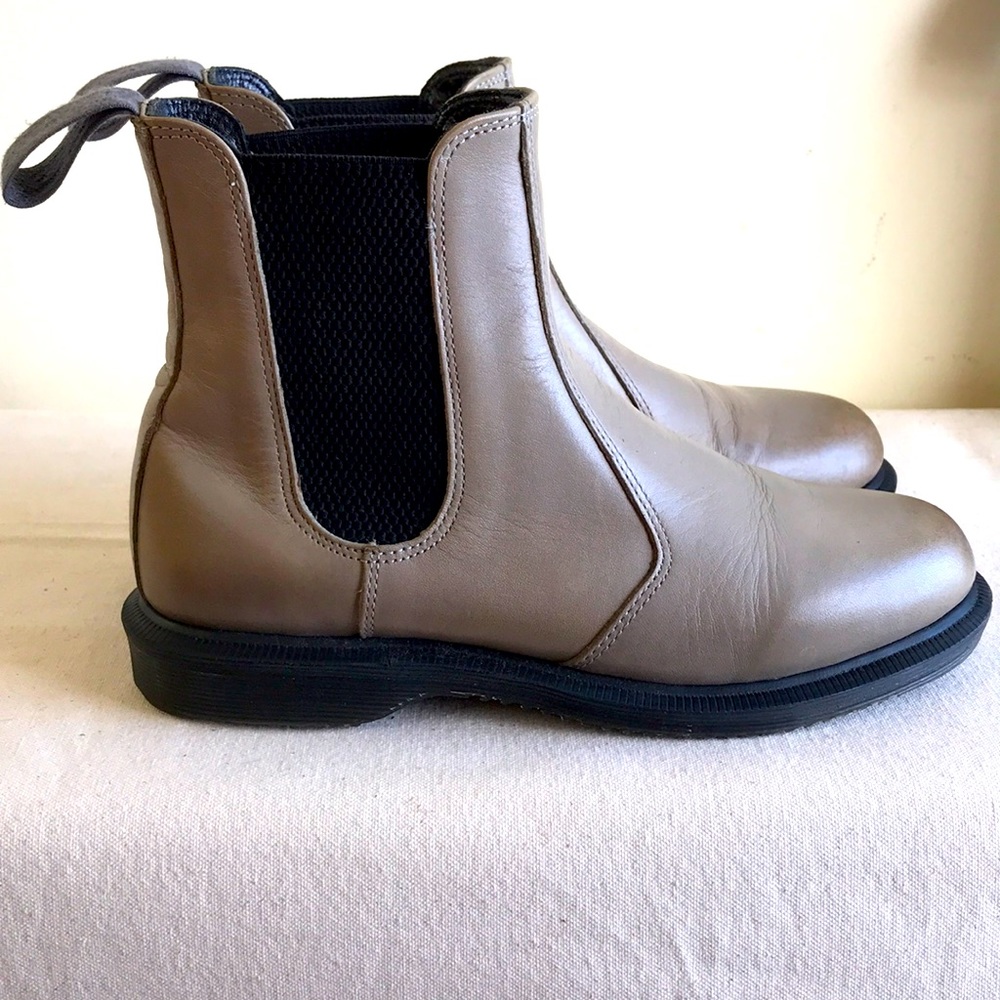 Dr. Marten’s Chelsea Flora gray burnished servo lux boot, ladies size 6/ EU37